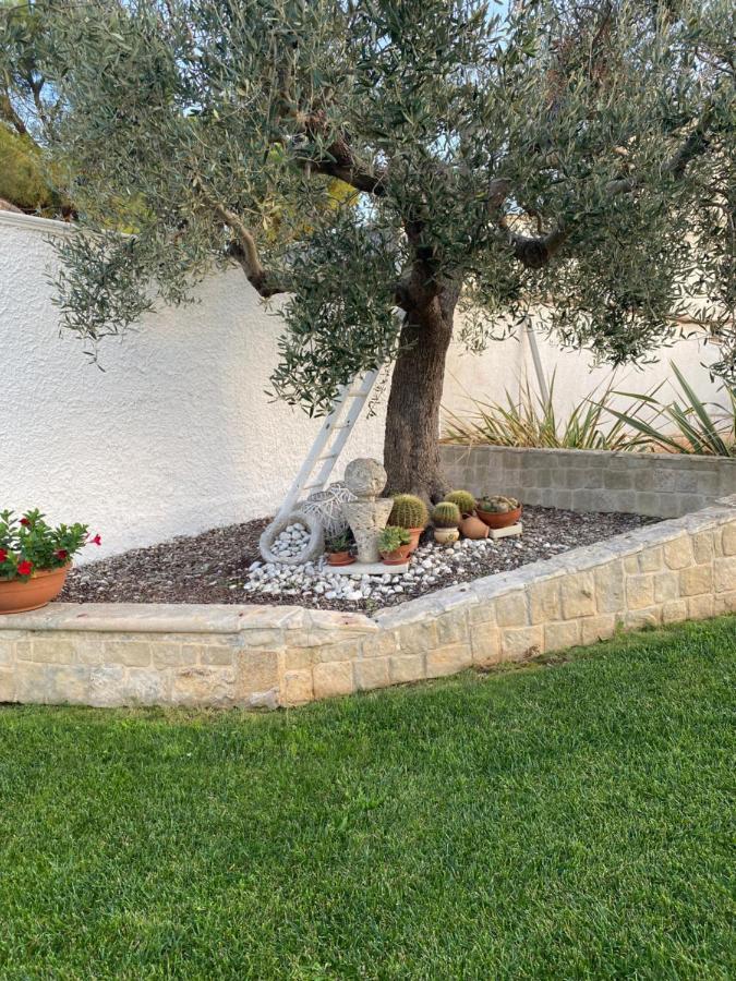 Trulli Del Relax Villa Castellana Grotte Exterior photo